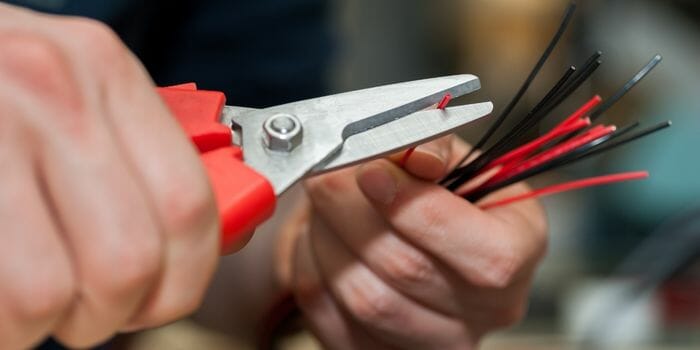 How Many Feet and Gauge Speaker Wire Do I Need For My Car?